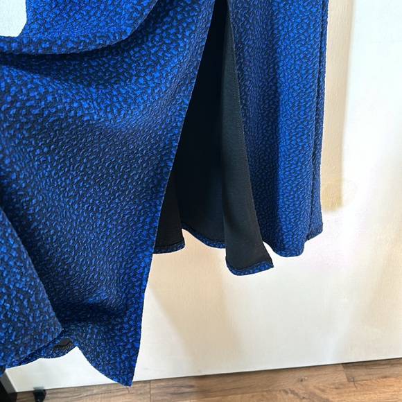 BETSEY JOHNSON WOMEN  MIDI LENGTH DRESS NAVY  LONG SLEEVE FRONT SLIT Sz SMALL - Picture 8 of 15